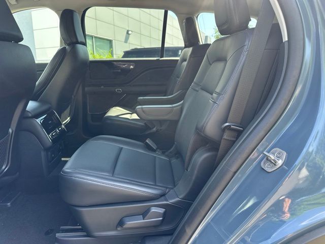 2025 Lincoln Aviator Premiere - Photo 11