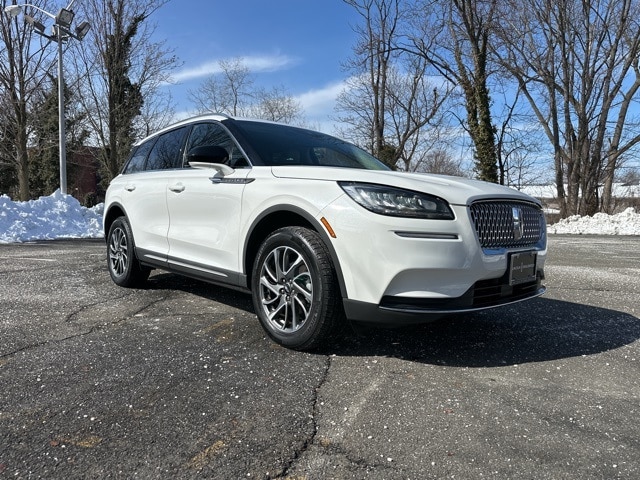 2022 Lincoln Corsair Base