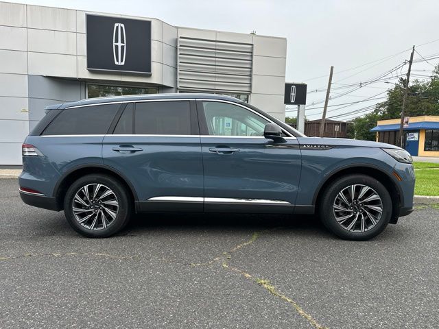 2025 Lincoln Aviator Premiere - Photo 8