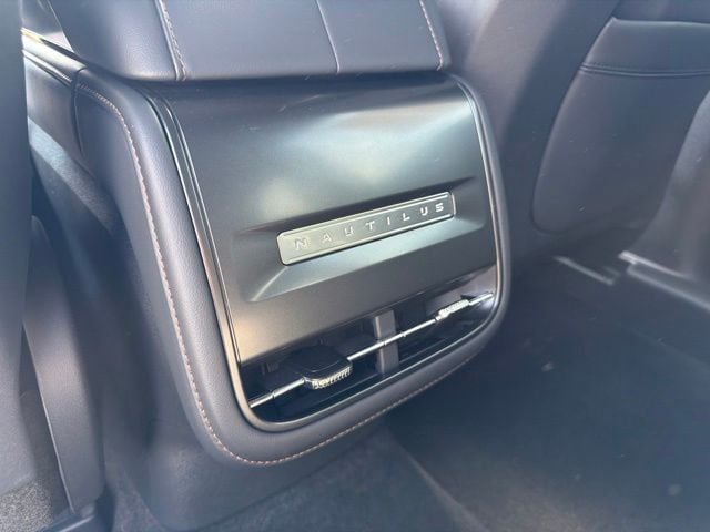 2025 Lincoln Nautilus Premiere - Photo 12