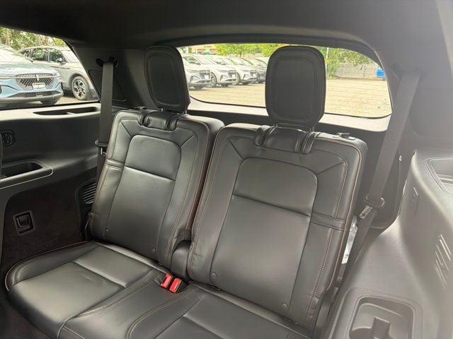 2025 Lincoln Aviator Black Label - Photo 11