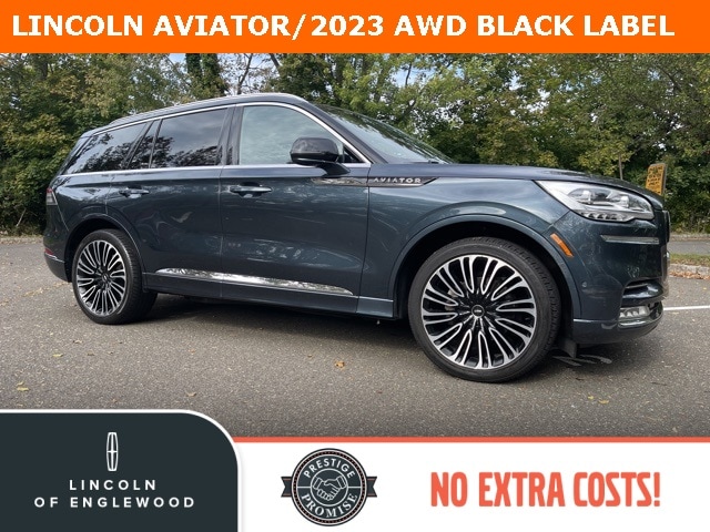 2023 Lincoln Aviator Black Label's photo