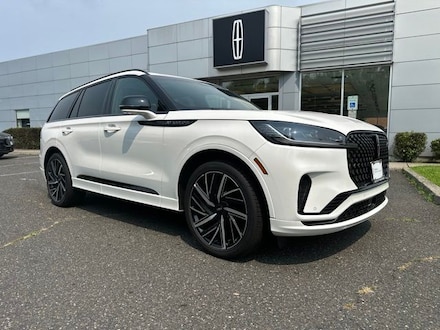 2025 Lincoln Aviator Black Label SUV
