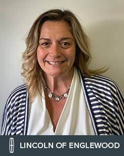 Staff member Tami Santoro from be3673c52560