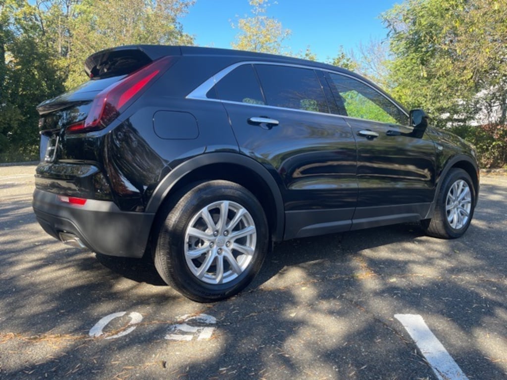 Used 2023 Cadillac XT4 Luxury SUV