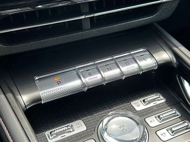 2025 Lincoln Nautilus Premiere - Photo 16