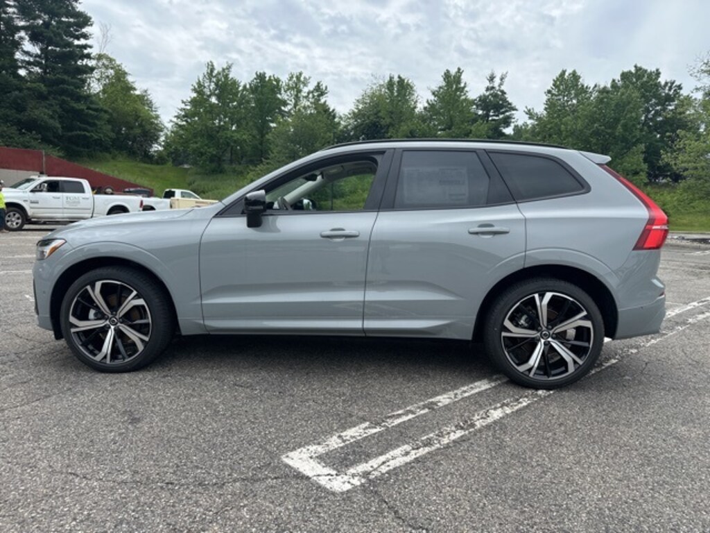 Used 2025 Volvo XC60 B5 Ultra SUV