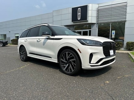 2025 Lincoln Aviator Black Label SUV