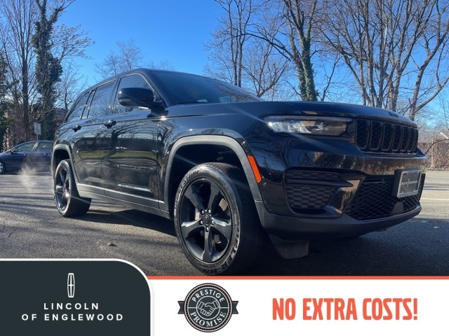 2023 Jeep Grand Cherokee Altitude's photo