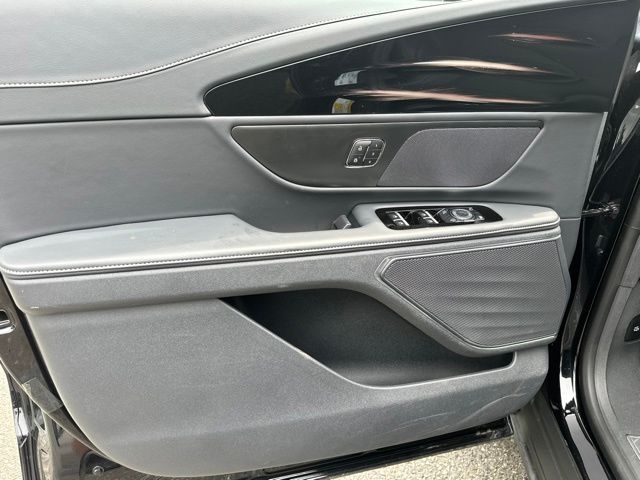 2025 Lincoln Nautilus Premiere - Photo 14