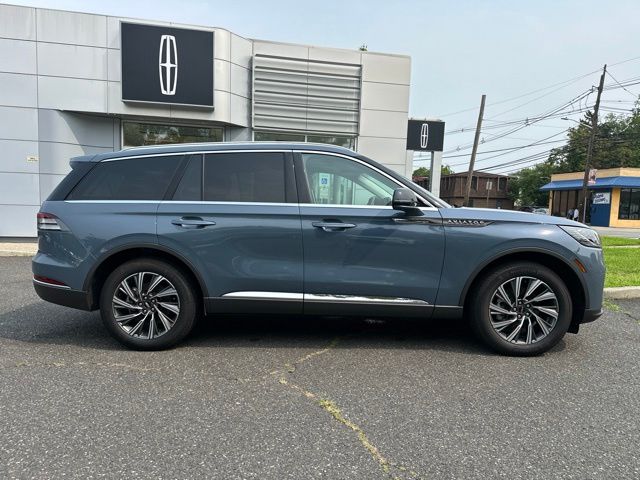 2025 Lincoln Aviator Premiere - Photo 8