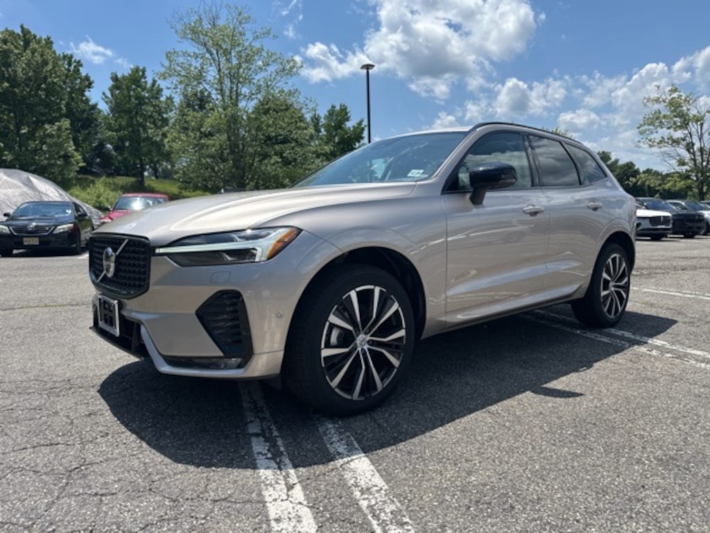 Used 2025 Volvo XC60 B5 Plus SUV