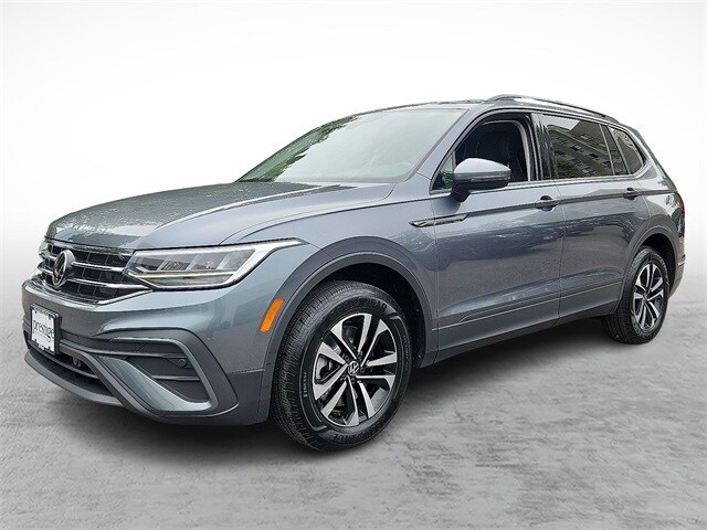 2022 Volkswagen Tiguan S photo 3