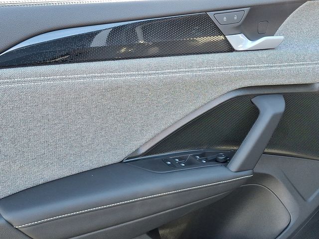 2025 Volkswagen Tiguan S - Photo 8