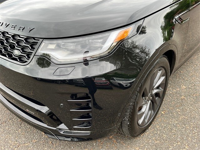 Image 7 of 2023 Land Rover Discovery S R-Dynamic SUV