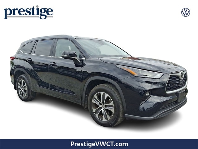 2023 Toyota Highlander XLE's photo