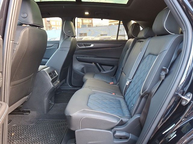 2026 Volkswagen Atlas Cross Sport SEL Premium R-LINE - Photo 6