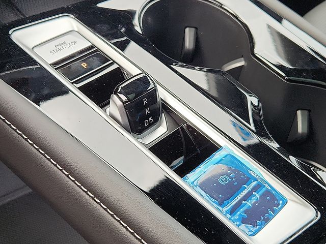 2025 Volkswagen Atlas Cross Sport SEL R-LINE - Photo 9