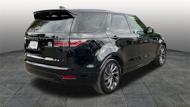 Image 2 of 2023 Land Rover Discovery S R-Dynamic SUV