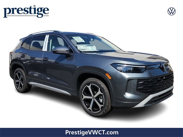 2025 Volkswagen Tiguan SE's photo