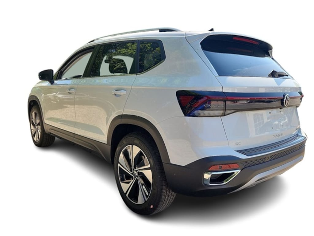 New 2025 Volkswagen Taos 1.5T SE SUV