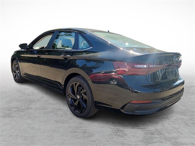2025 Volkswagen Jetta 1.5T SE photo 2
