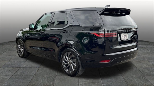 Image 4 of 2023 Land Rover Discovery S R-Dynamic SUV