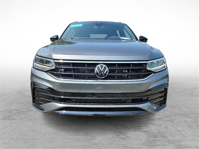2024 Volkswagen Tiguan SE R-Line Black photo 2