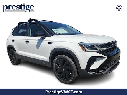 2024 Volkswagen Taos 1.5T SE Black SUV