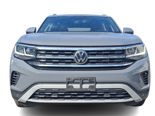 2022 Volkswagen Atlas Cross Sport V6 SE Technology photo 2