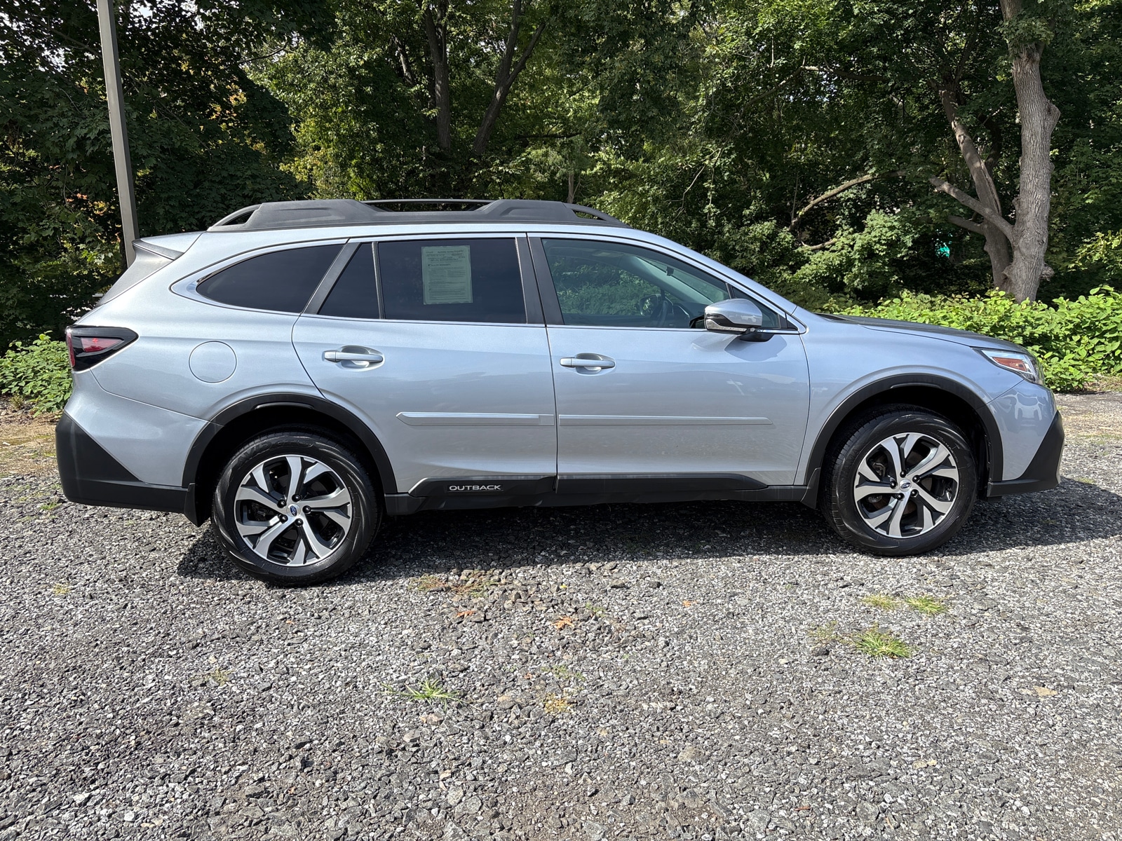 2022 Subaru Outback Limited - Photo 10