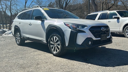 2023 Subaru Outback Premium SUV P9673