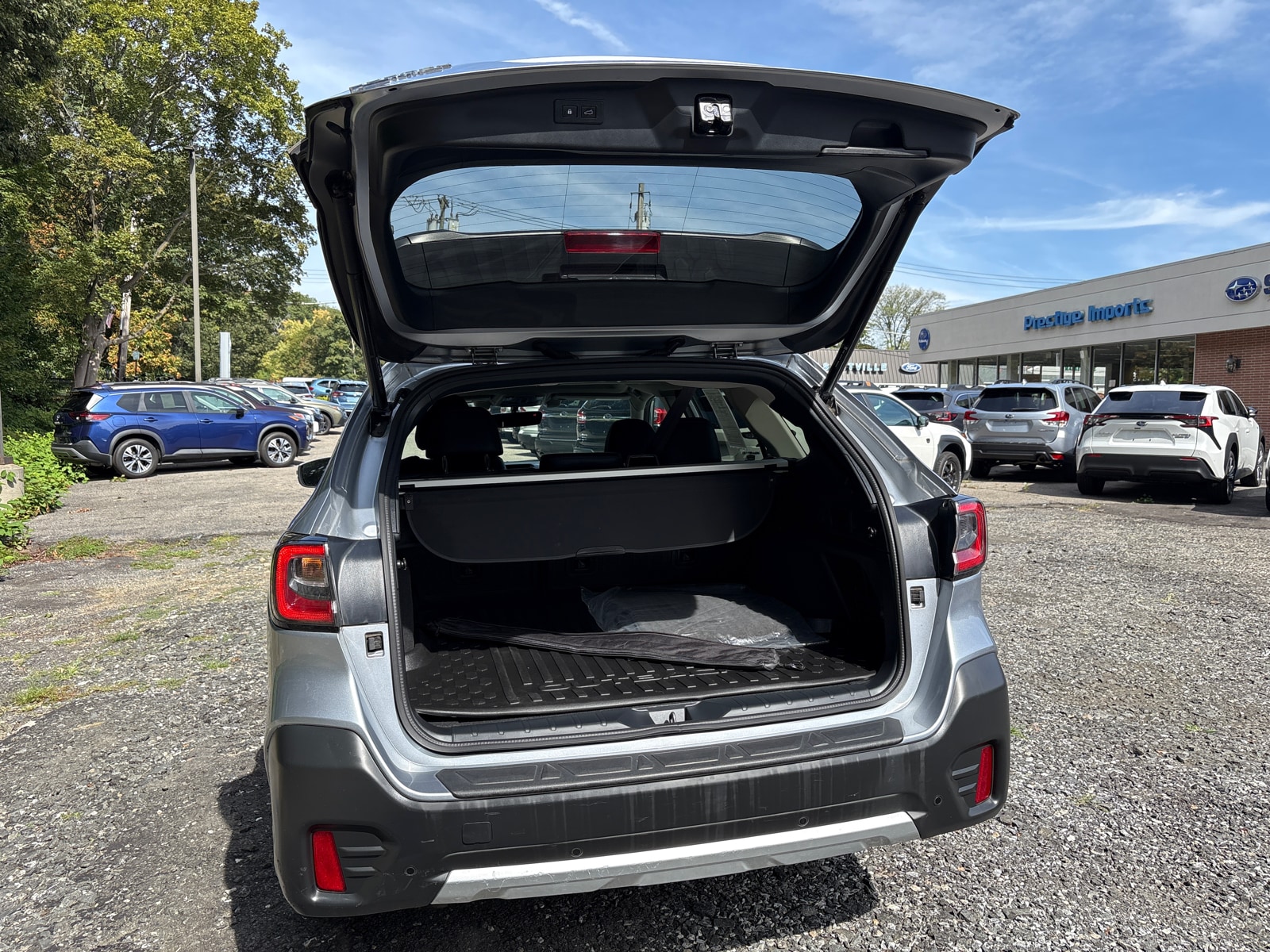 2022 Subaru Outback Limited - Photo 8
