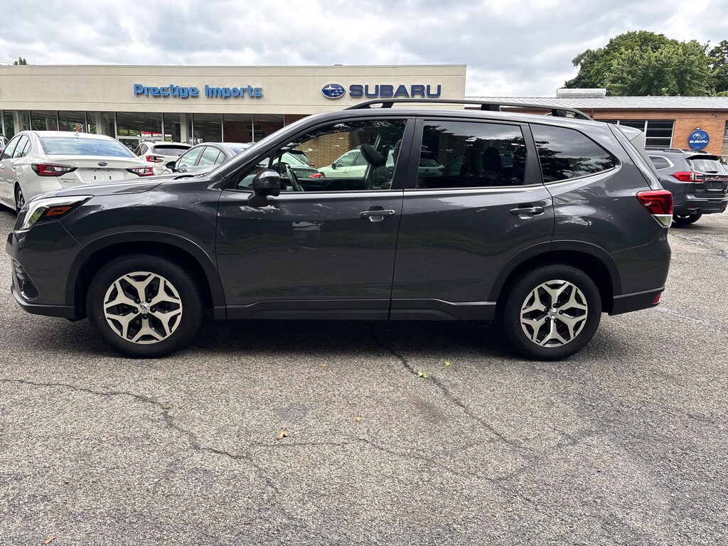 Used 2023 Subaru Forester Premium SUV