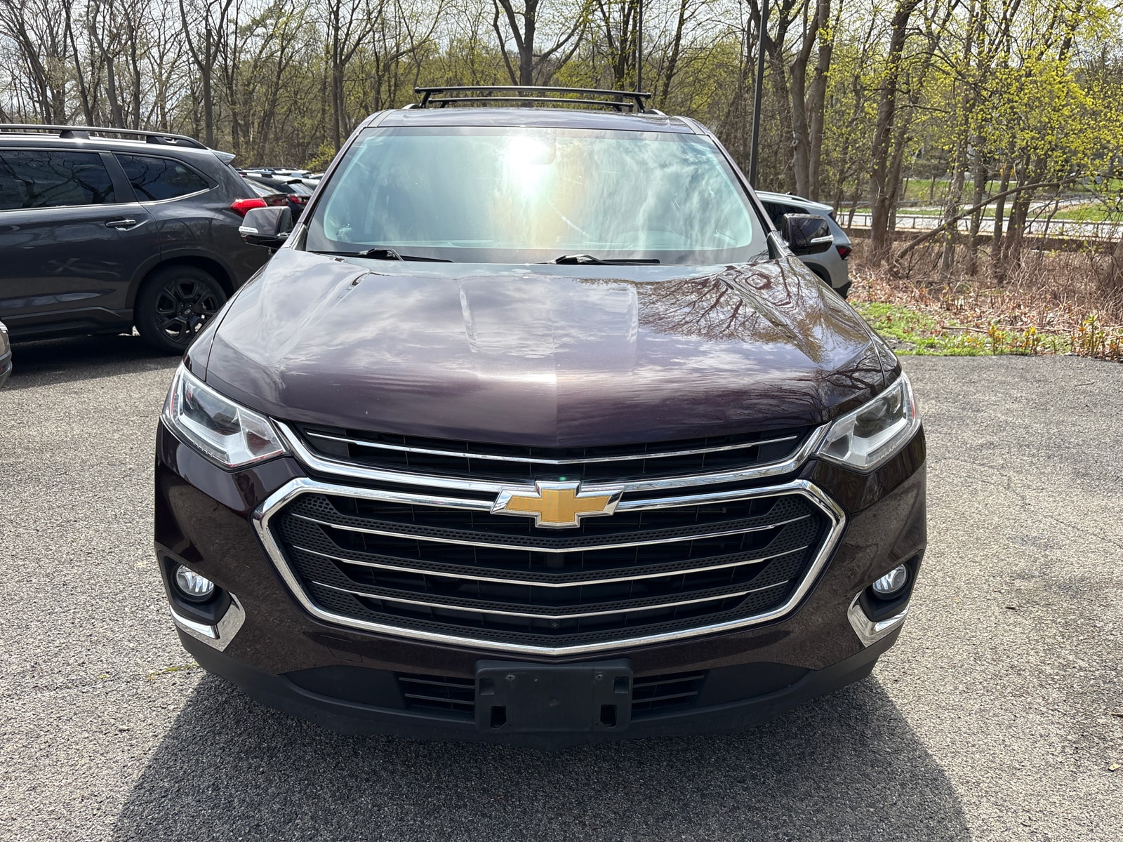 Used 2019 Chevrolet Traverse 3LT with VIN 1GNEVHKW9KJ126417 for sale in Pleasantville, NY
