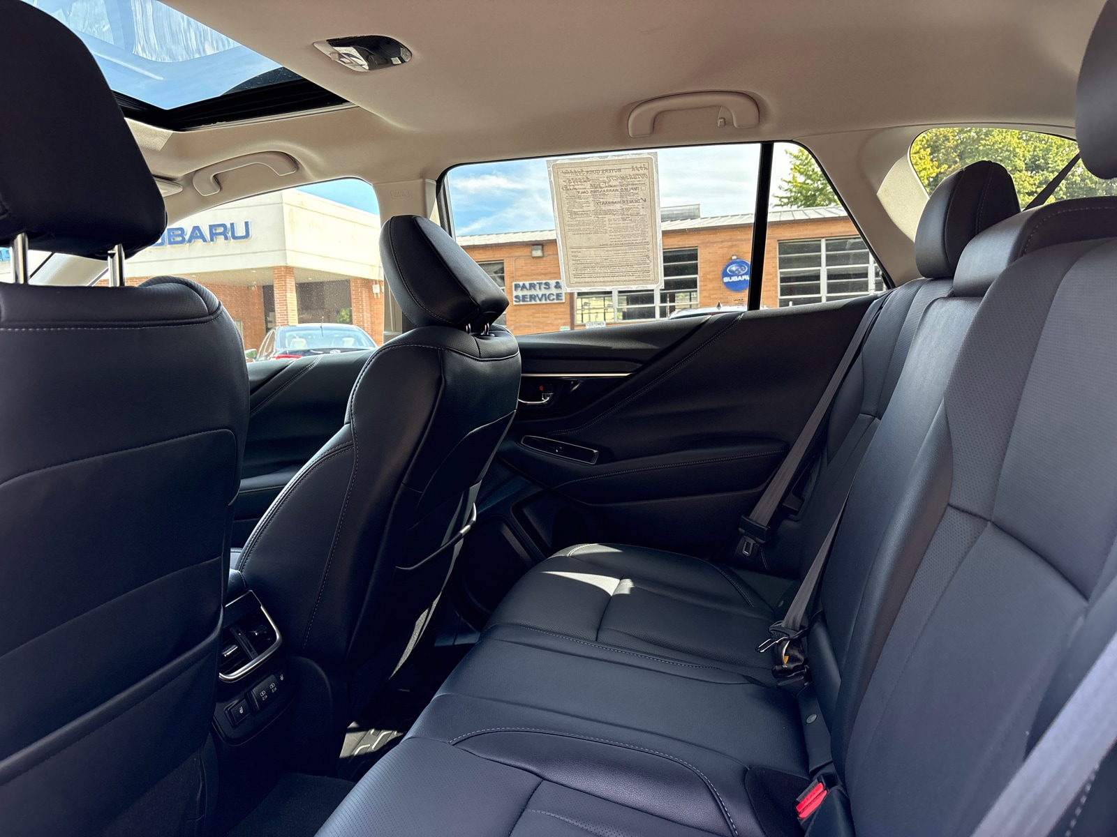 2022 Subaru Outback Limited - Photo 25