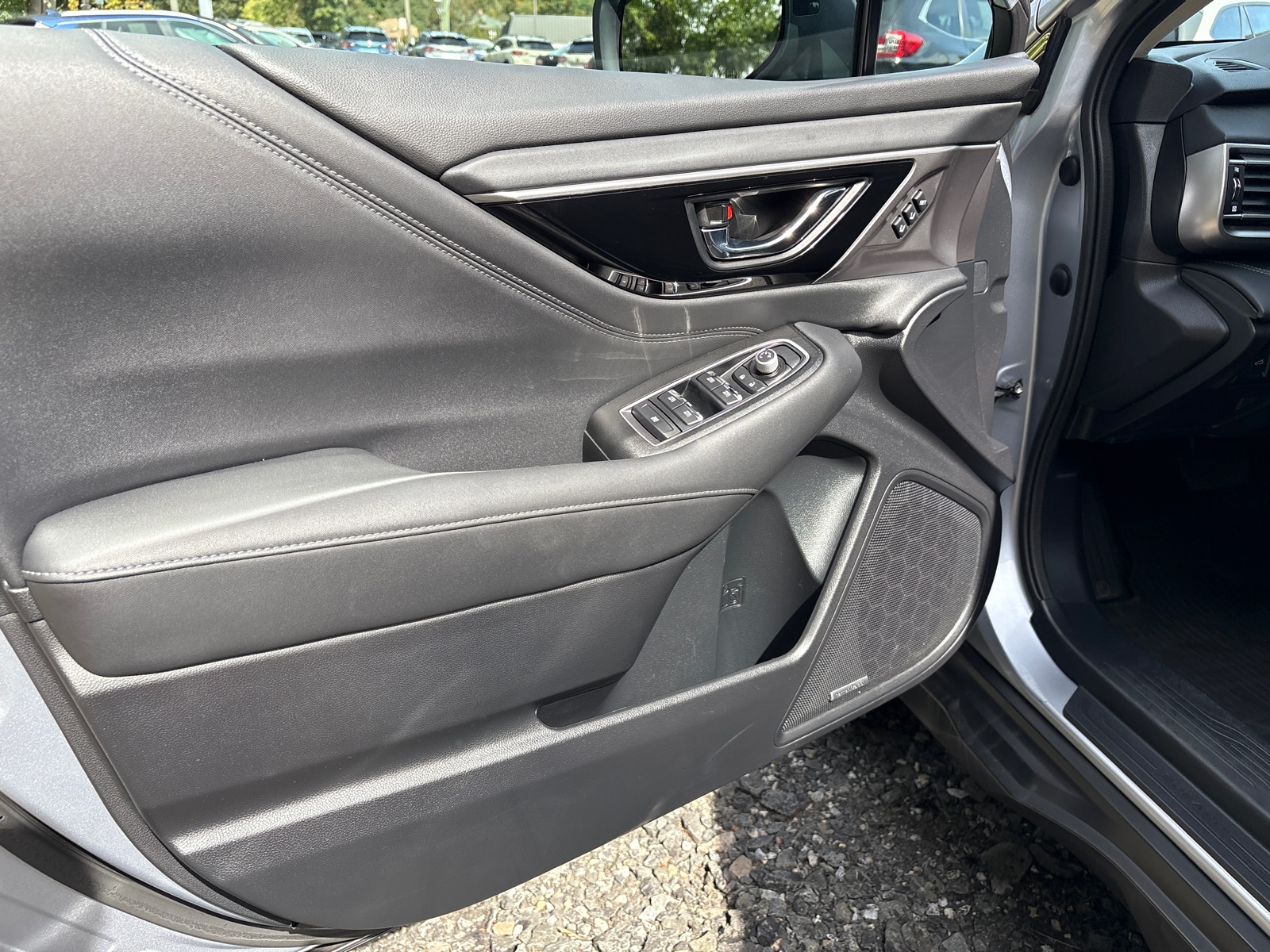 2022 Subaru Outback Limited - Photo 13