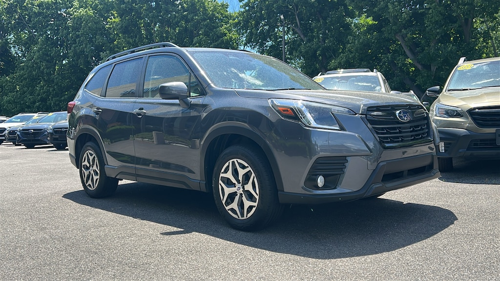 Used 2023 Subaru Forester Premium SUV
