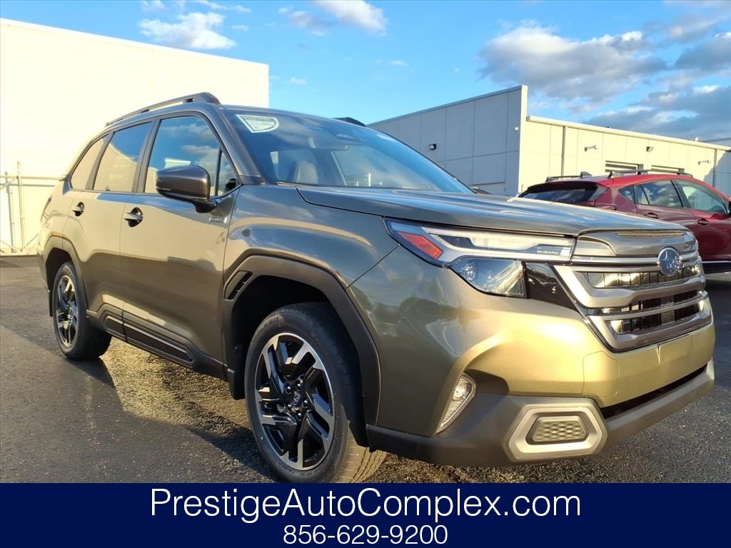 New 2025 Subaru Forester Hybrid Limited SUV