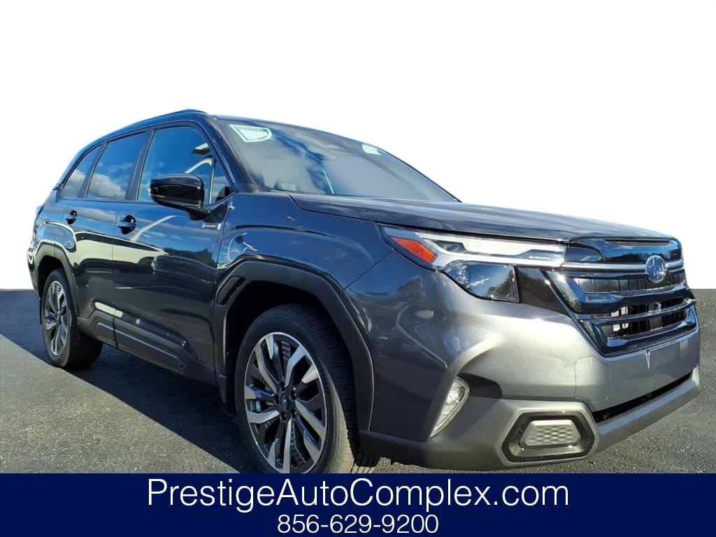 2025 Subaru Forester Touring's photo