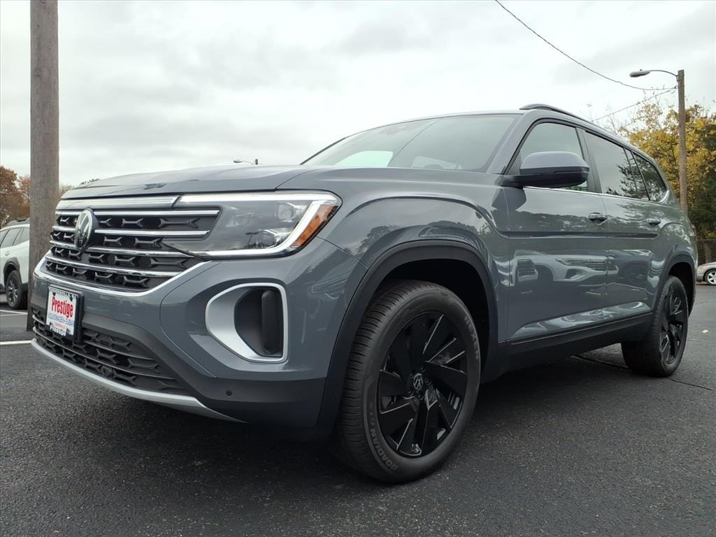 New 2026 Volkswagen Atlas 2.0T SE w/ Technology SUV