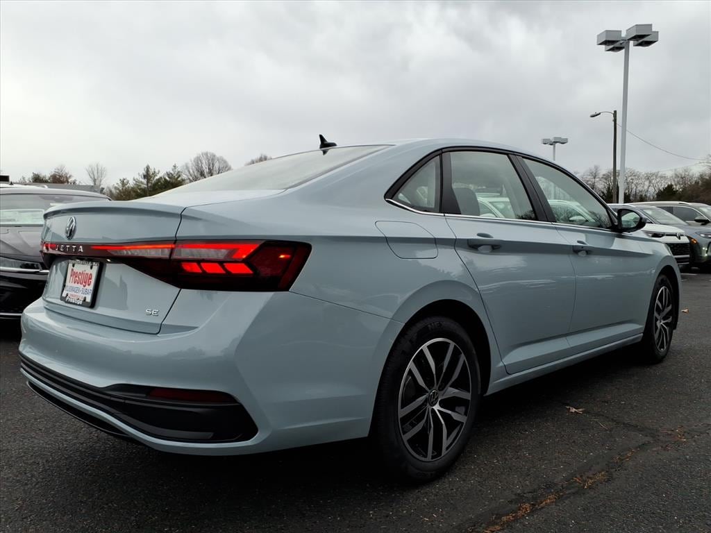 New 2026 Volkswagen Jetta 1.5T SE Sedan
