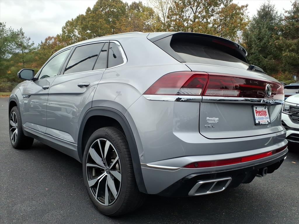 New 2025 Volkswagen Atlas Cross Sport 2.0T SEL Premium R-Line SUV