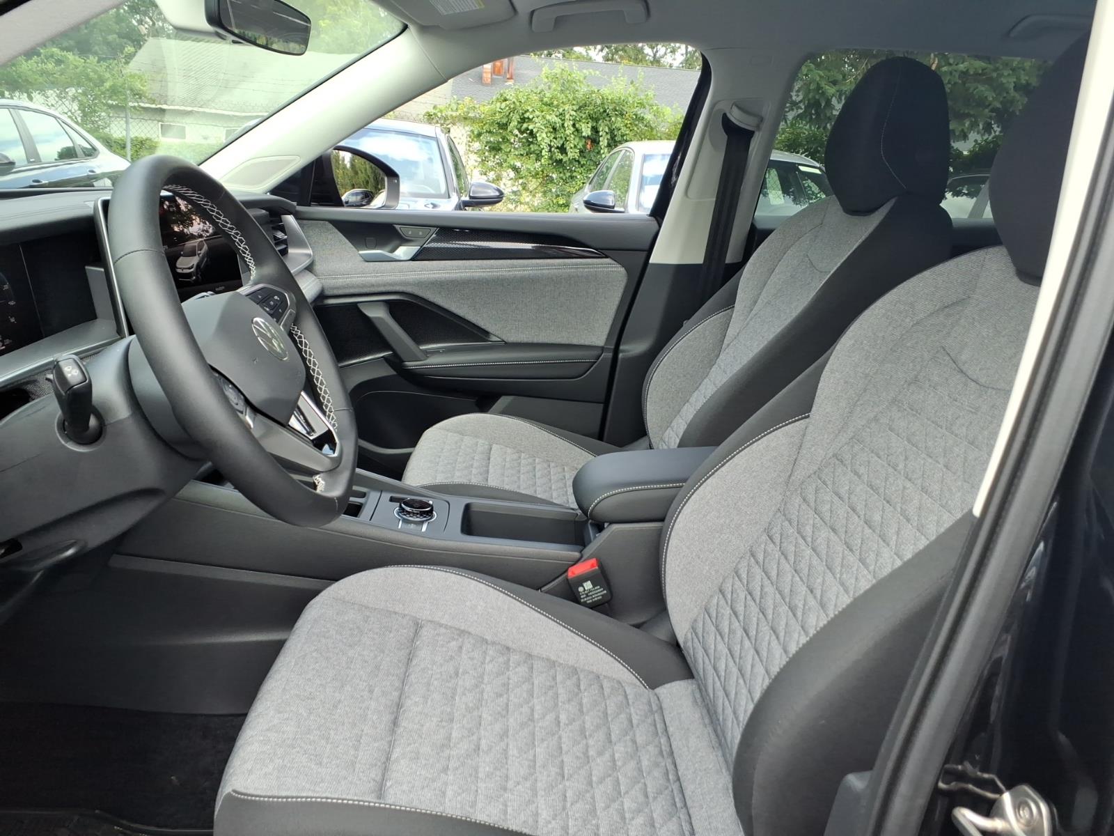 2026 Volkswagen Tiguan S - Photo 12