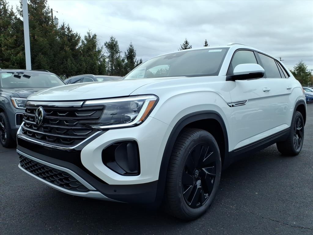 New 2026 Volkswagen Atlas Cross Sport 2.0T SE w/Technology SUV