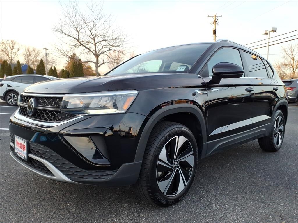 Used 2024 Volkswagen Taos 1.5T SE SUV