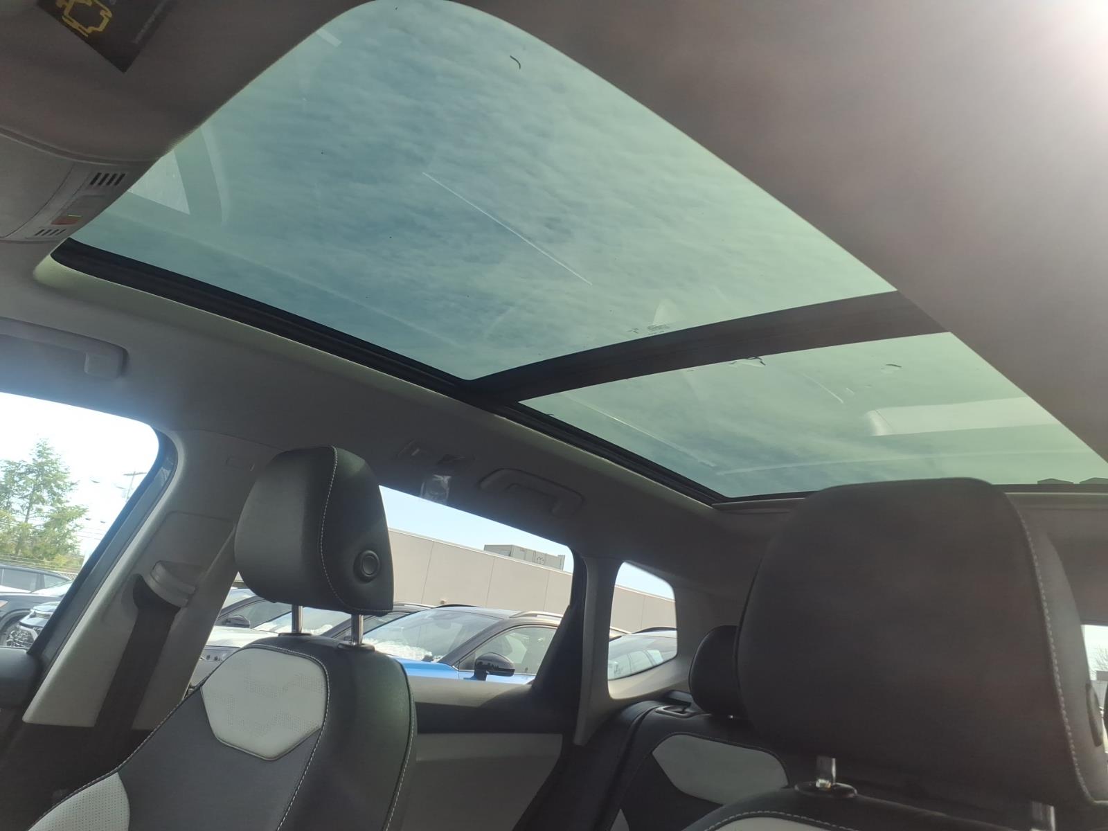 2026 Volkswagen Taos SEL - Photo 12