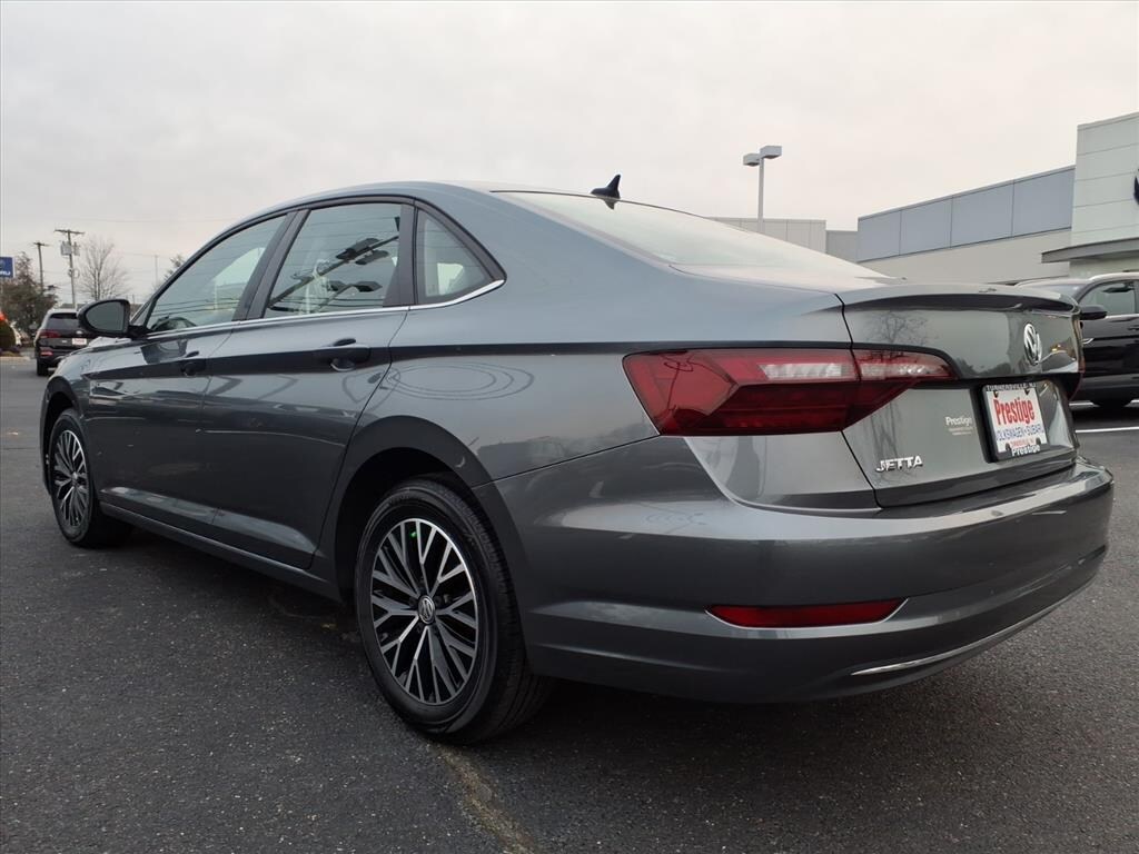 Used 2021 Volkswagen Jetta 1.4T SE Sedan