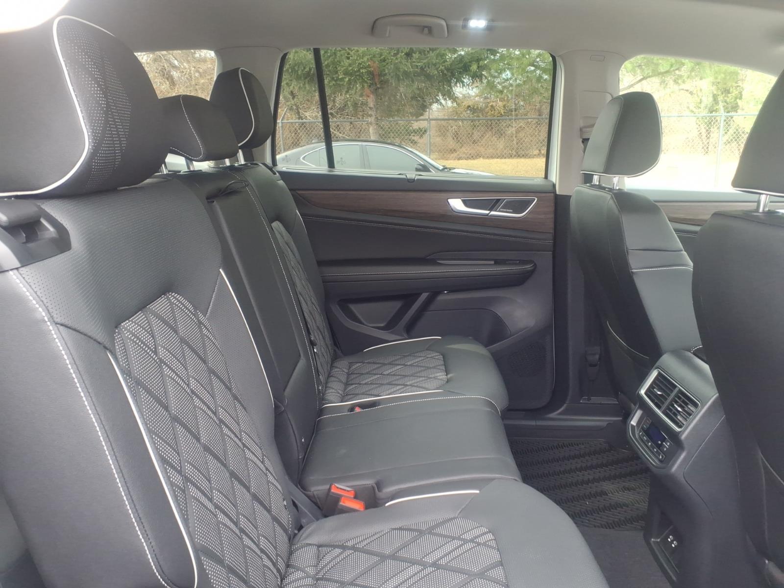 2026 Volkswagen Atlas SEL Premium R-Line - Photo 6