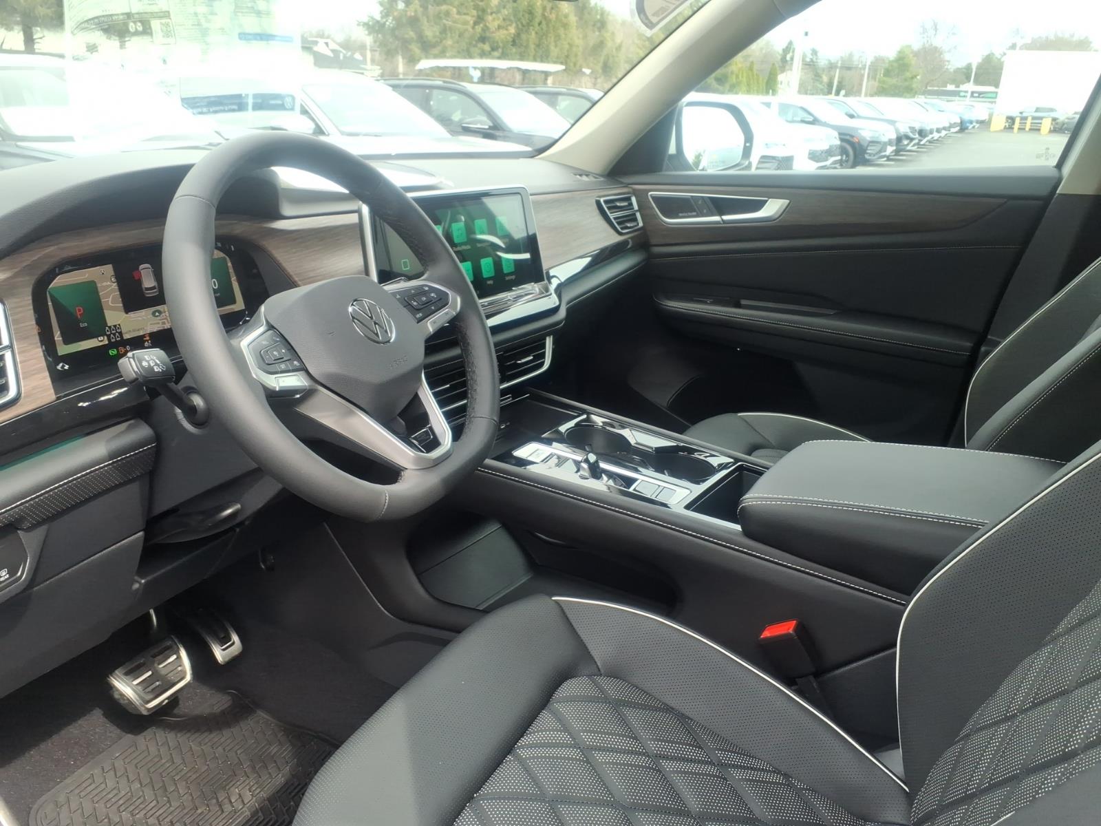 2026 Volkswagen Atlas SEL Premium R-Line - Photo 11